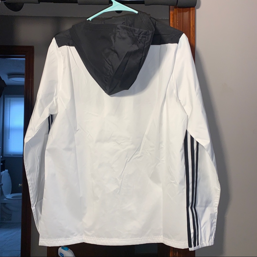 Adidas lightweight jacket - Picture 3 of 5